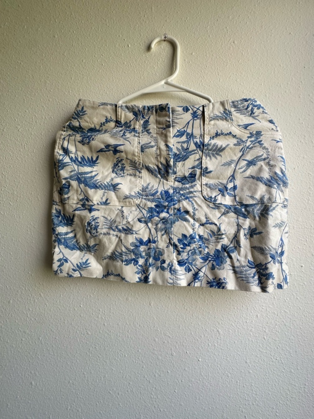 🔥Express White and Blue Floral Strapless Bustier